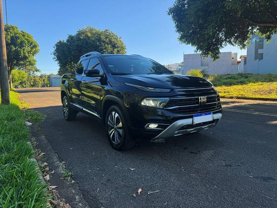 FIAT TORO 2.0 16V TURBO DIESEL VOLCANO 4WD AT9 FIAT TORO 2.0 16V TURBO DIESEL VOLCANO 4WD AT9